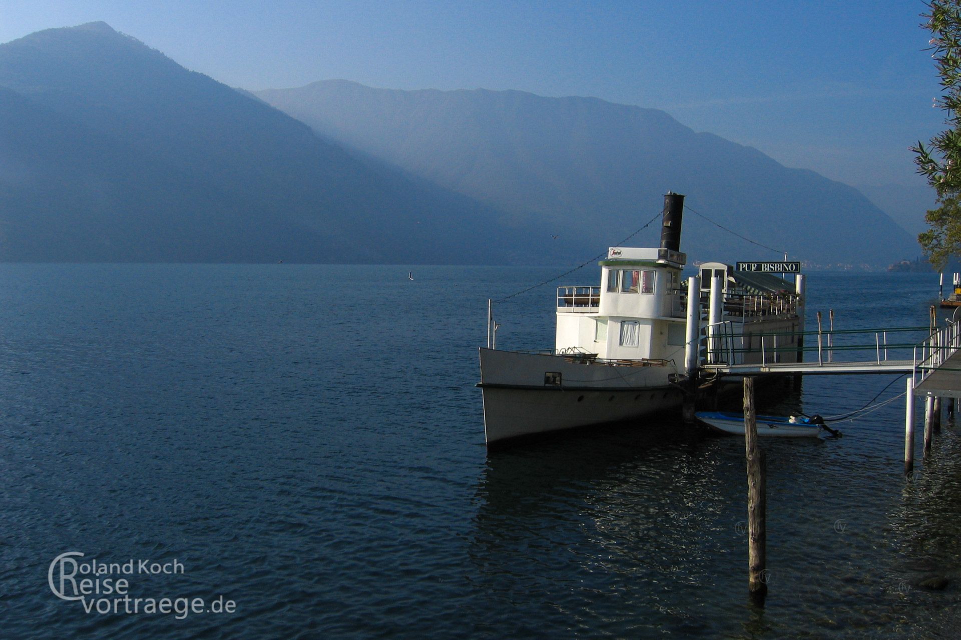 Italien - Lombardei - Comer See - Schaufelradampfer an der Villa Carlotta